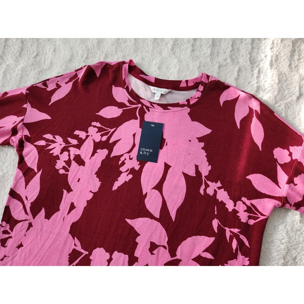 Crown & Ivy Women's L Round Hem Tee NWT Pink Leaf Floral French Terry Top Large